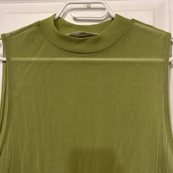 Green shimmery sheer mock neck tank - Picture 2 of 3
